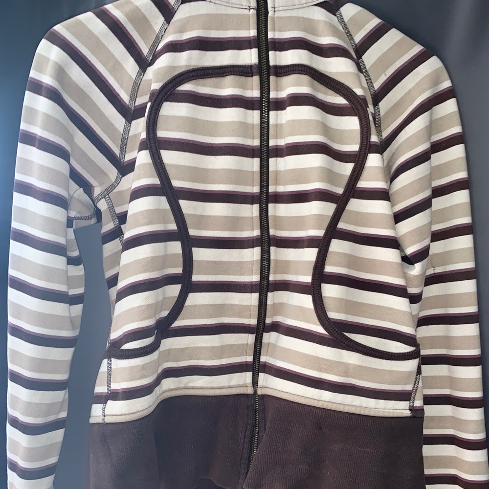Lululemon hoodie size 8